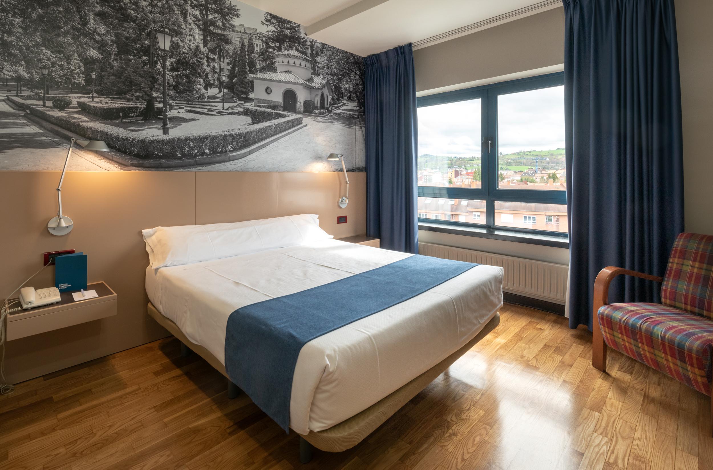 Aparthotel Campus Oviedo Exteriér fotografie