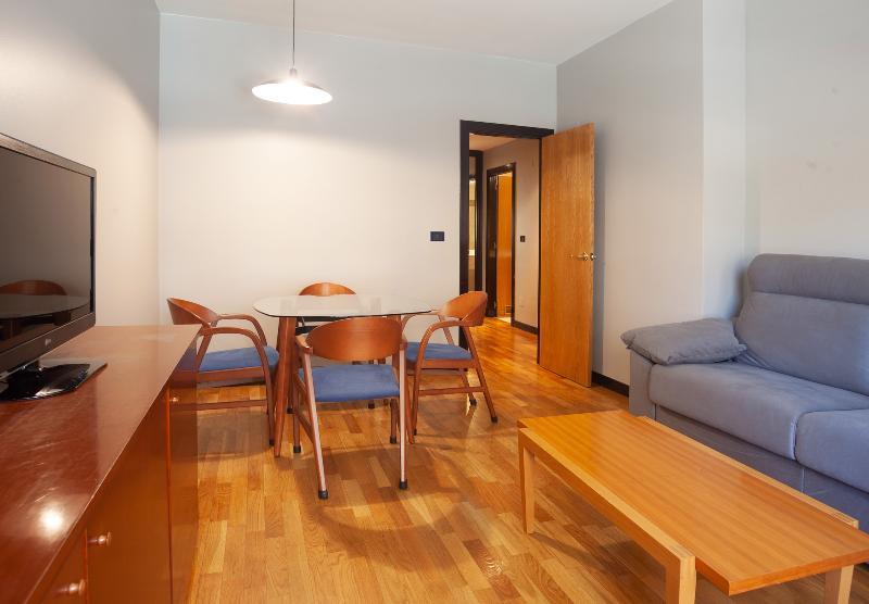 Aparthotel Campus Oviedo Exteriér fotografie